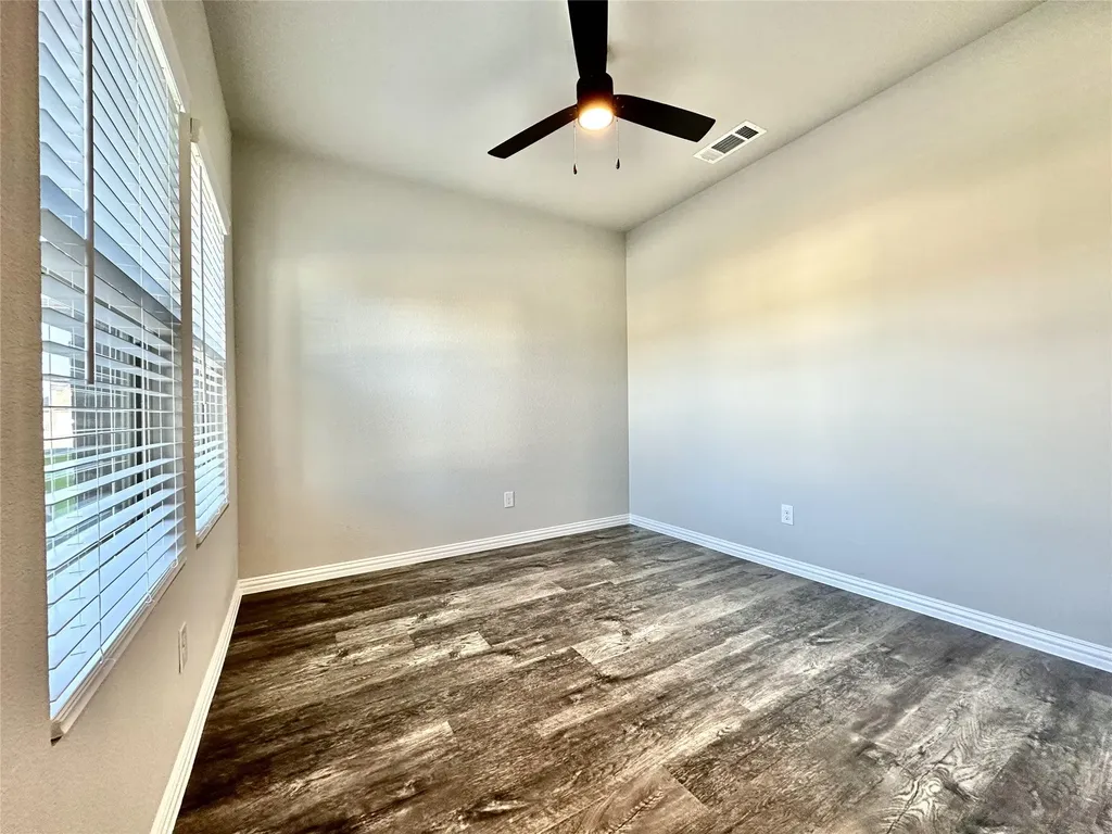 1804 Berry Ridge Trail Aubrey TX 76227