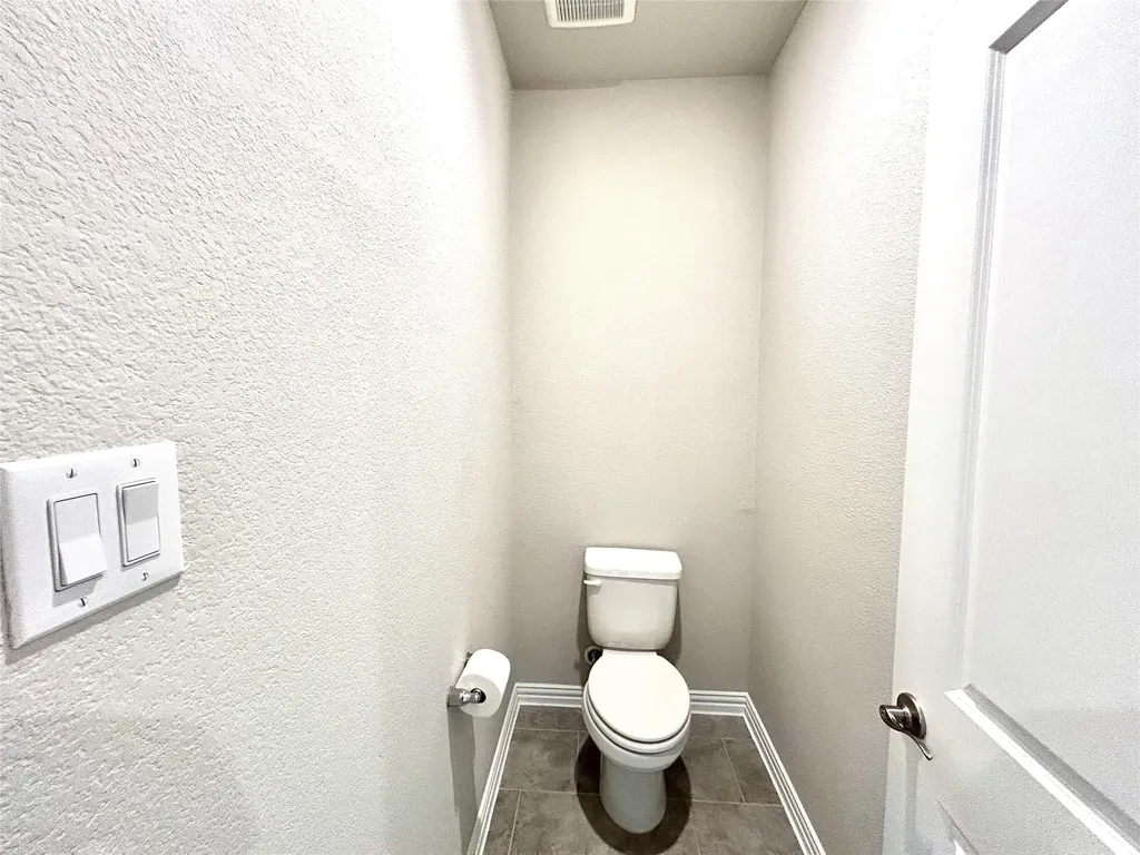 1804 Berry Ridge Trail Aubrey TX 76227