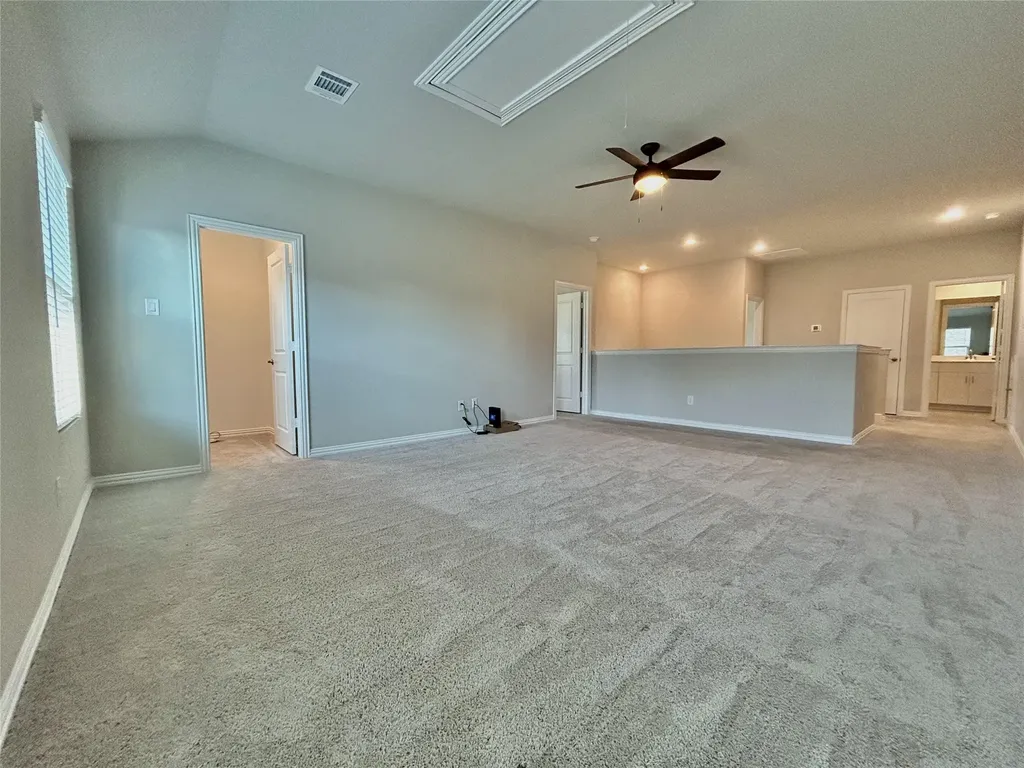 1804 Berry Ridge Trail Aubrey TX 76227
