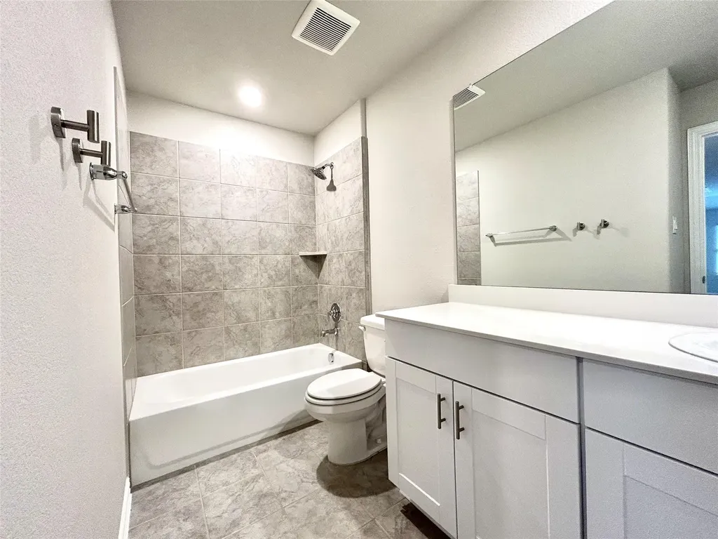 1804 Berry Ridge Trail Aubrey TX 76227