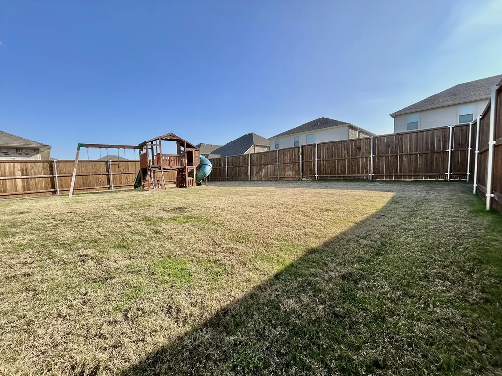 1804 Berry Ridge Trail Aubrey TX 76227