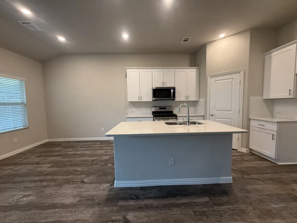 1804 Berry Ridge Trail Aubrey TX 76227