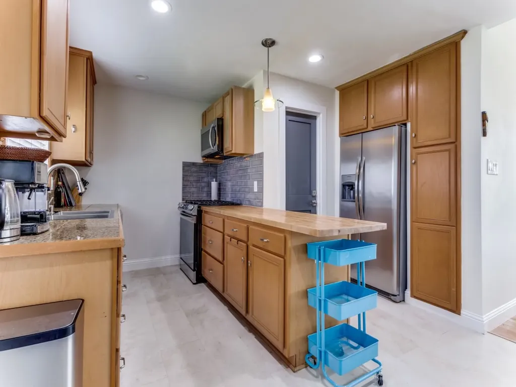 5616 Mcshann Road Dallas TX 75230