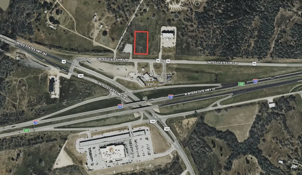 00 Highway 90 Luling TX 78648