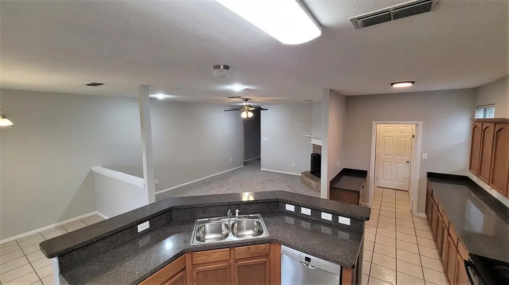 3408 Columbus Street Gainesville TX 76240