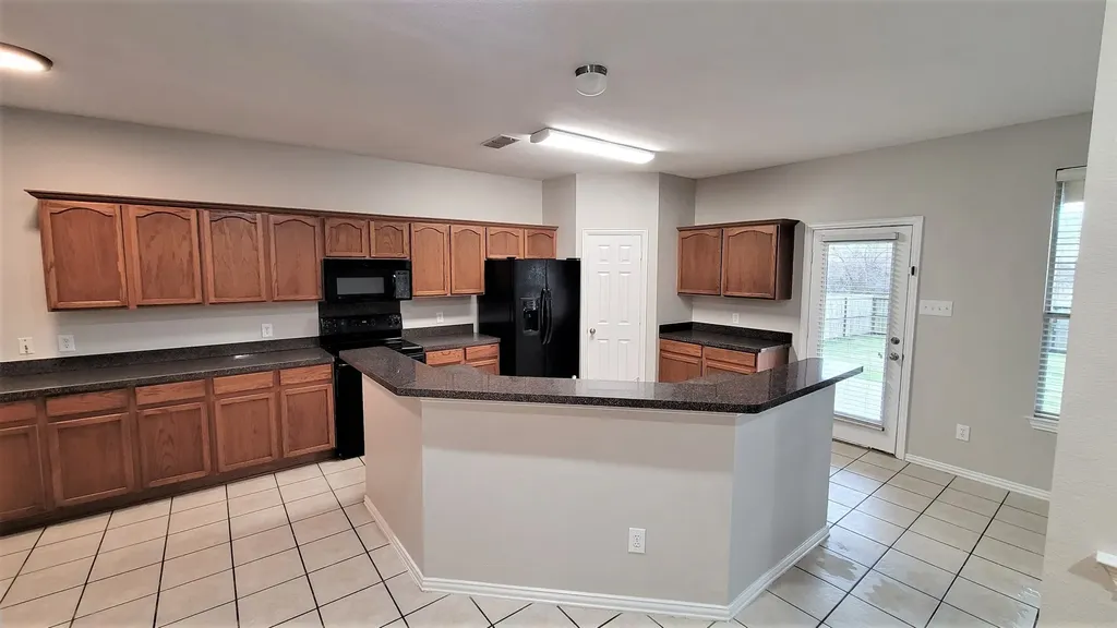3408 Columbus Street Gainesville TX 76240