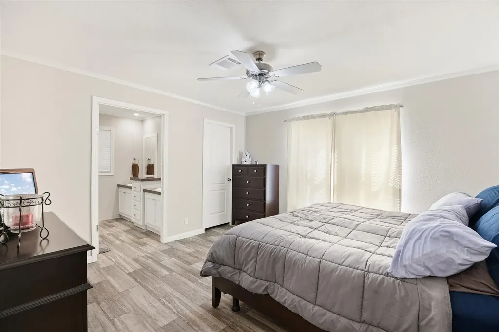 6623 Dayla Court Granbury TX 76049