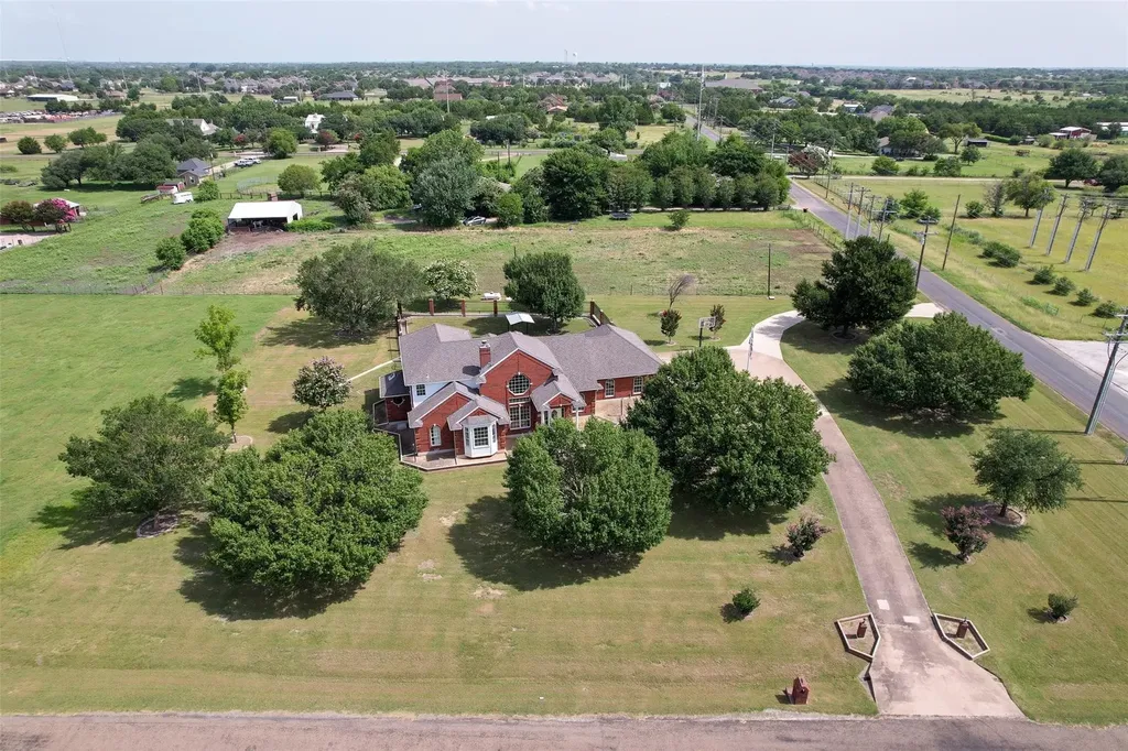 6603 Champion Road Midlothian TX 76065