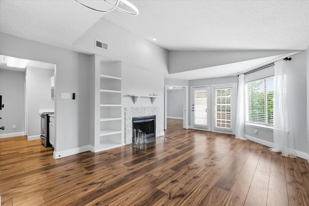 5550 Spring Valley Road Dallas TX 75254