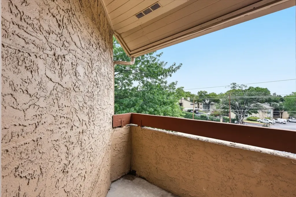 5550 Spring Valley Road Dallas TX 75254