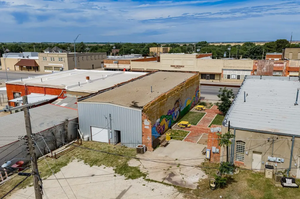 1231 Commercial Street Anson TX 79501