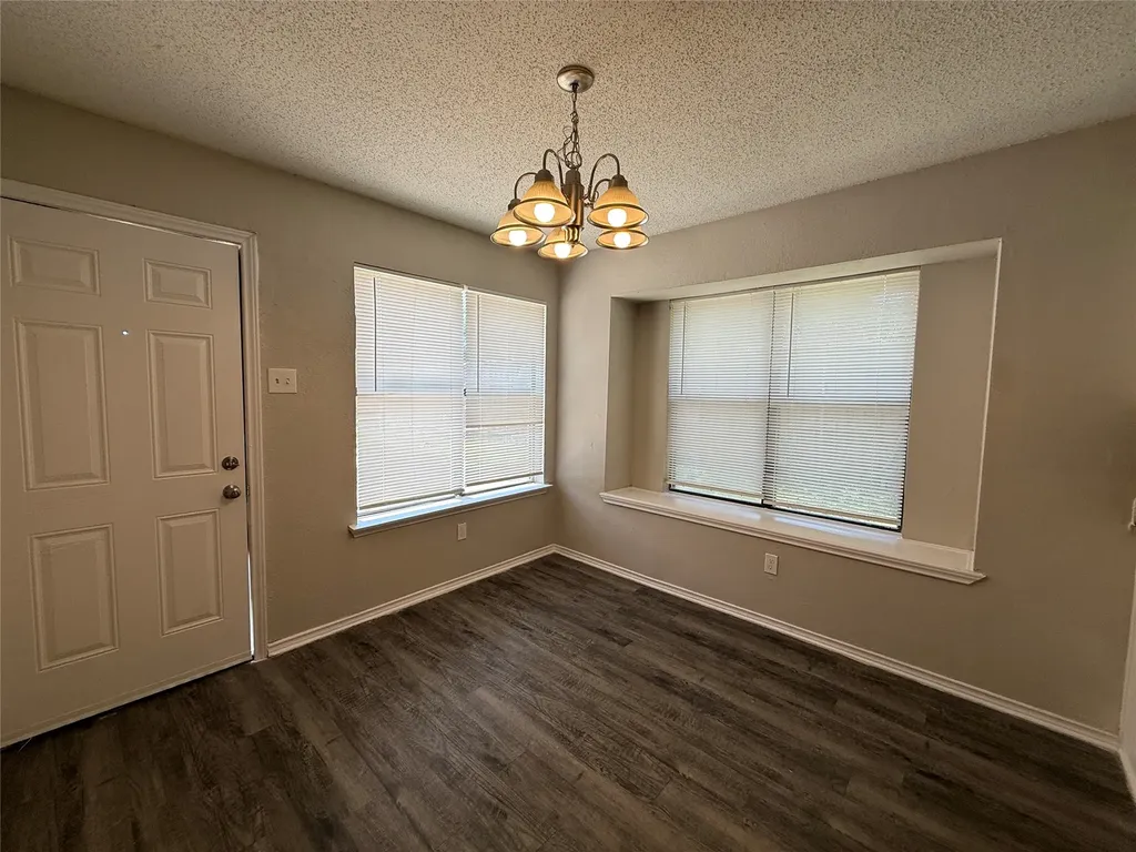 4910 Kelso Lane Garland TX 75043