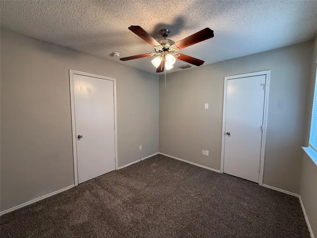 4910 Kelso Lane Garland TX 75043
