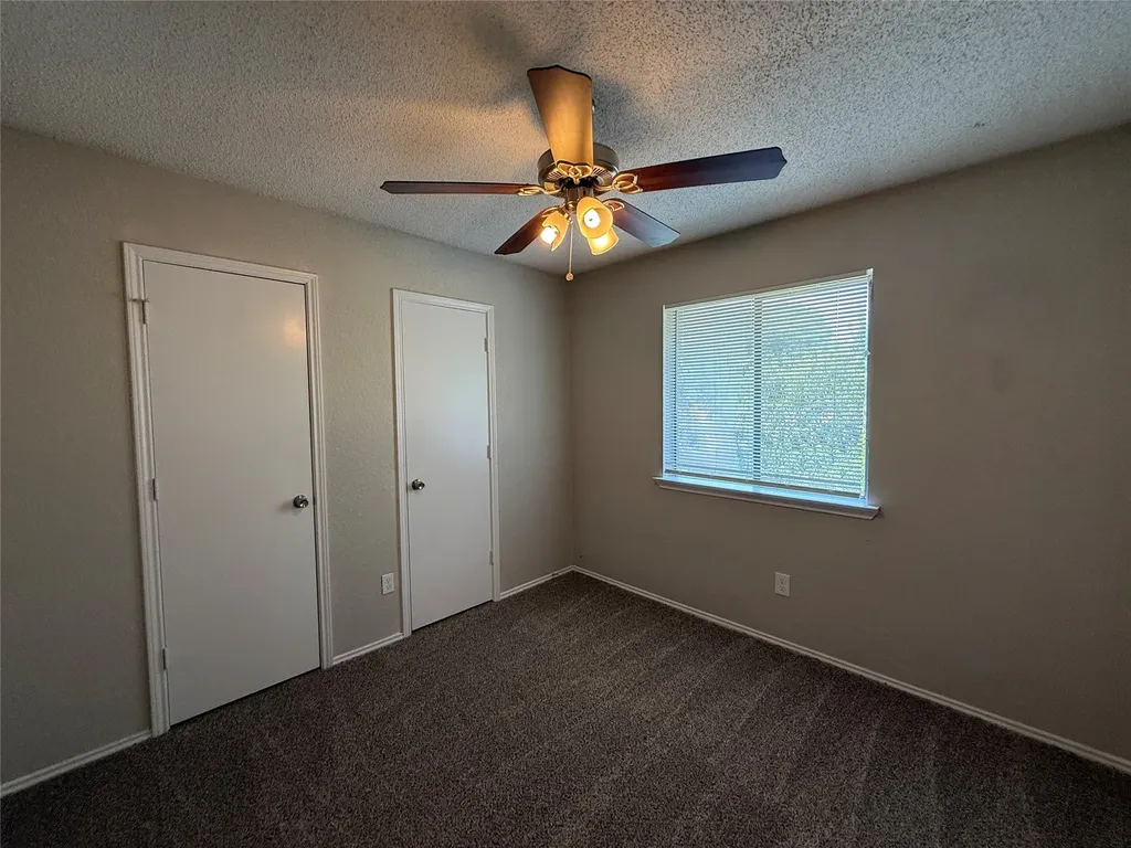 4910 Kelso Lane Garland TX 75043