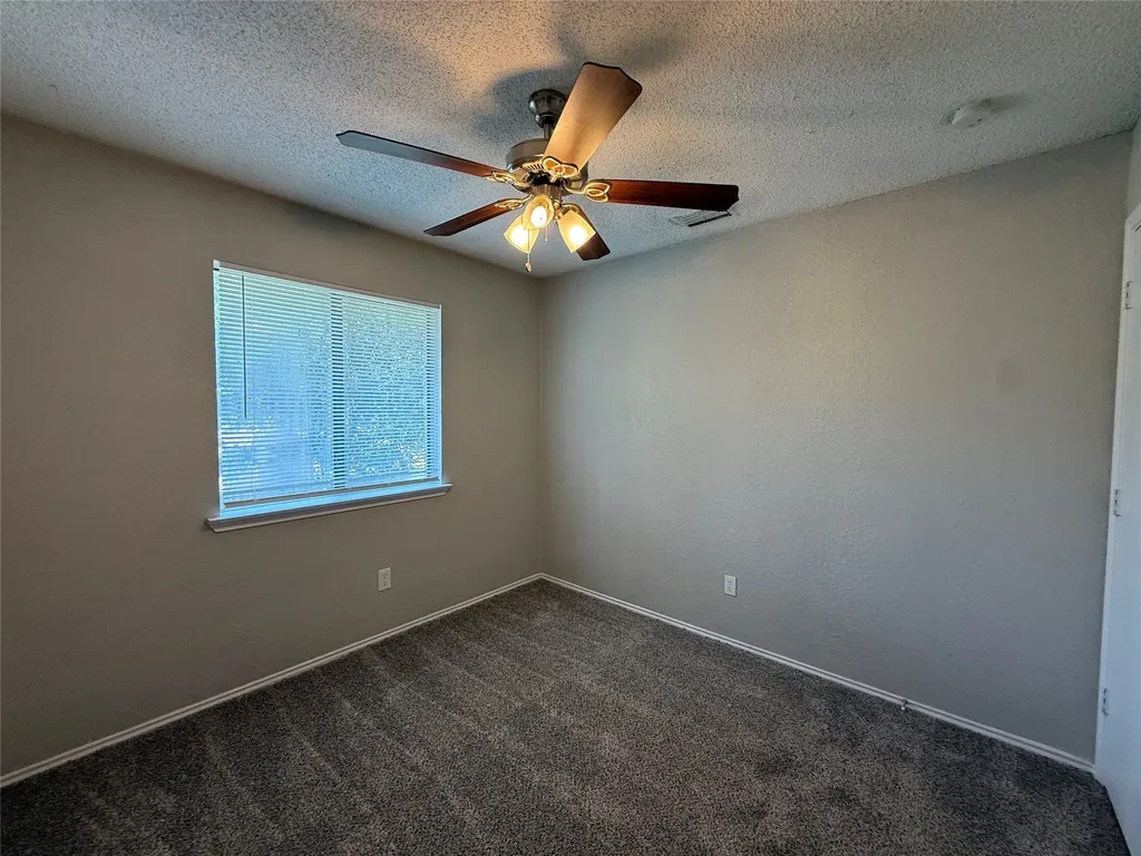 4910 Kelso Lane Garland TX 75043