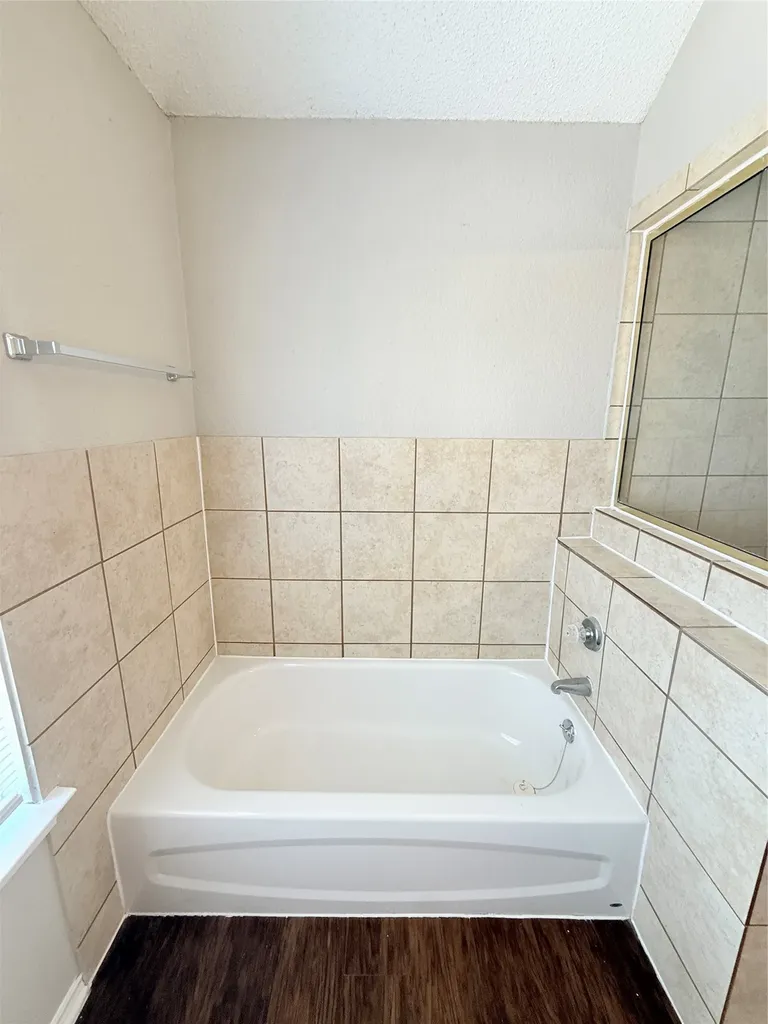 4910 Kelso Lane Garland TX 75043