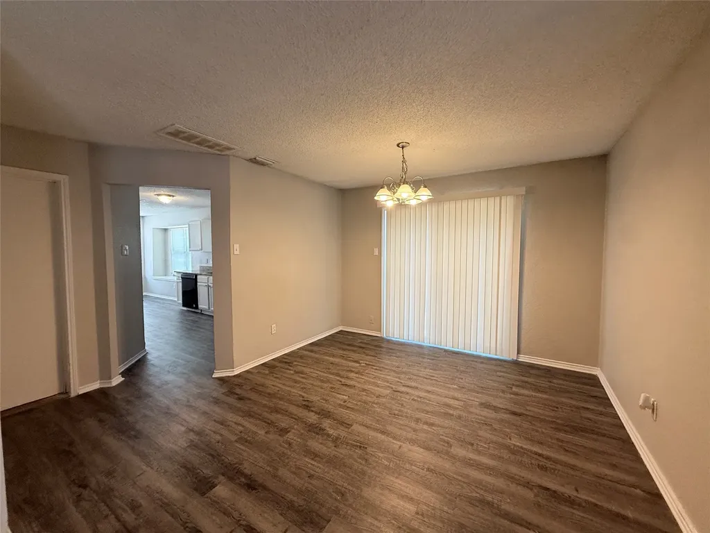 4910 Kelso Lane Garland TX 75043