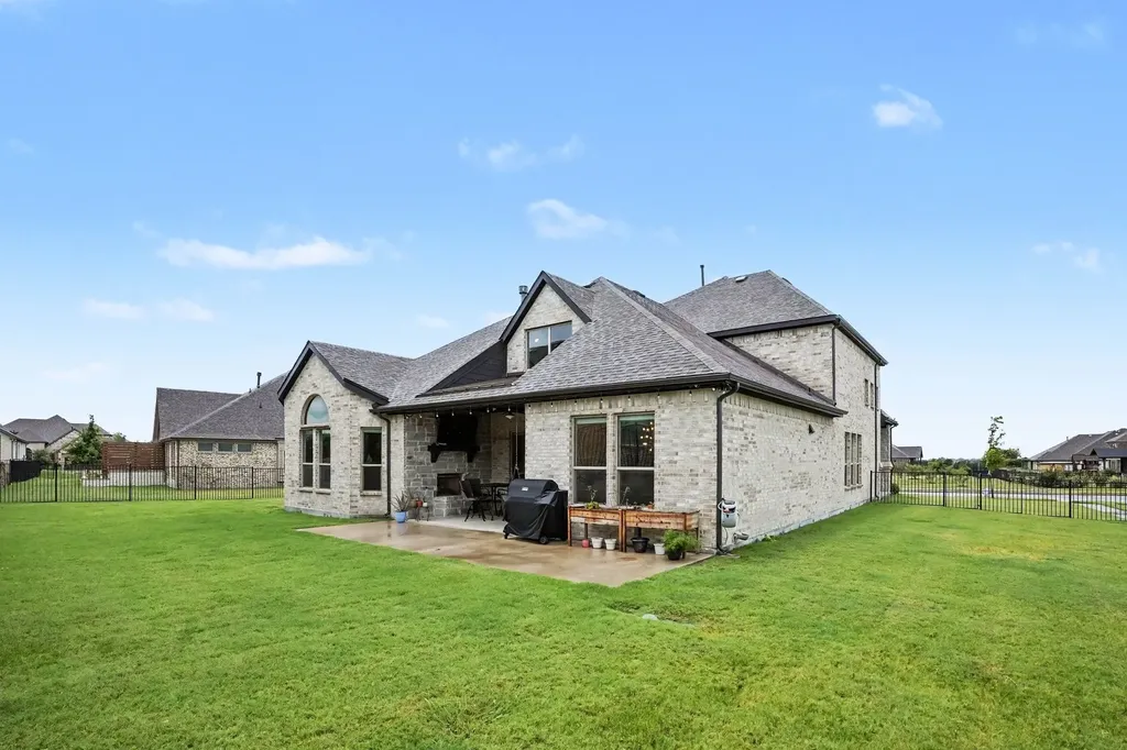 2146 Zurek Lane Heath TX 75126