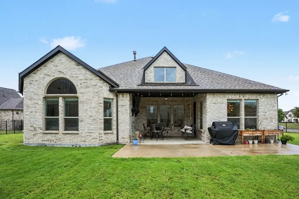 2146 Zurek Lane Heath TX 75126