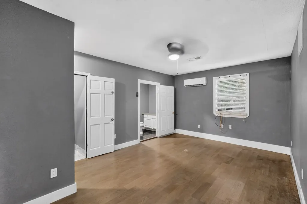 2228 52nd Street Dallas TX 75216