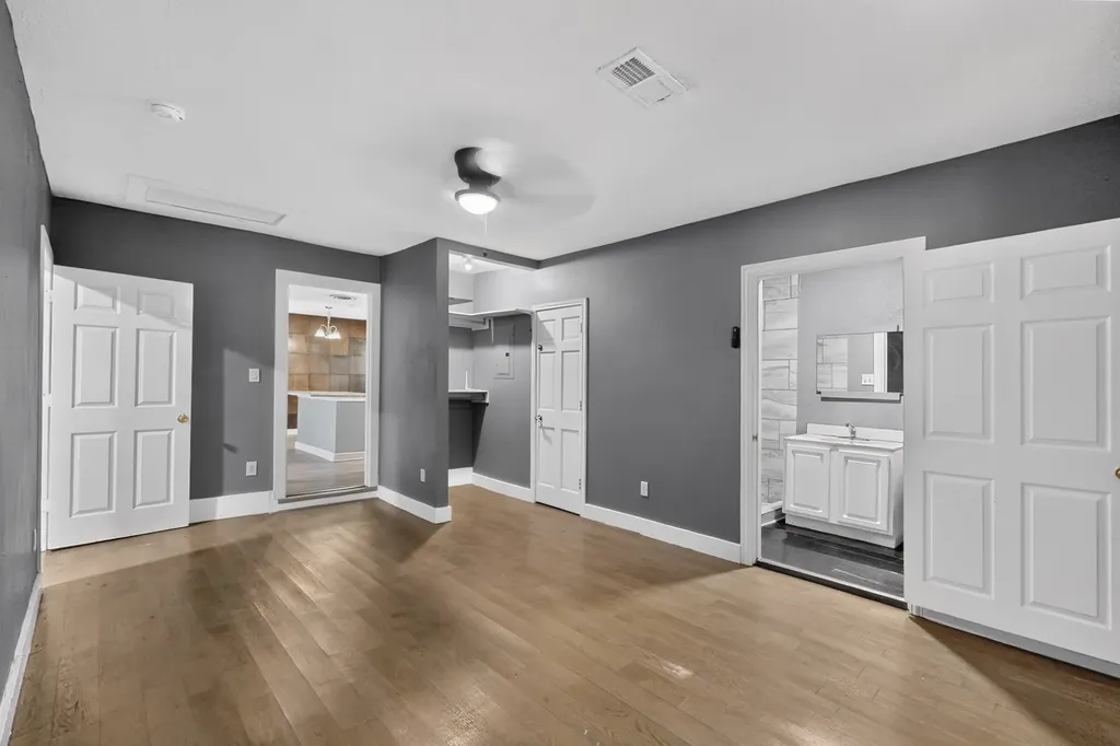 2228 52nd Street Dallas TX 75216