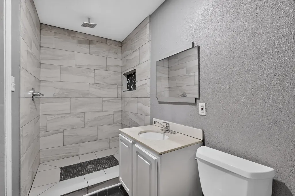 2228 52nd Street Dallas TX 75216