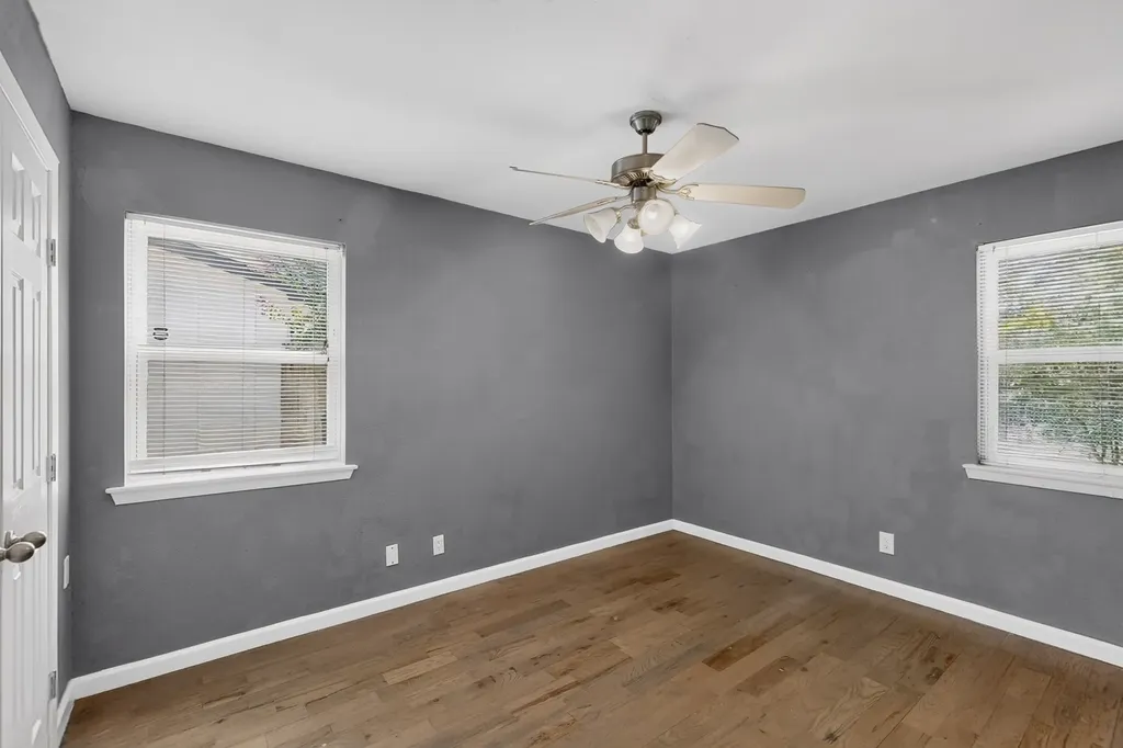 2228 52nd Street Dallas TX 75216