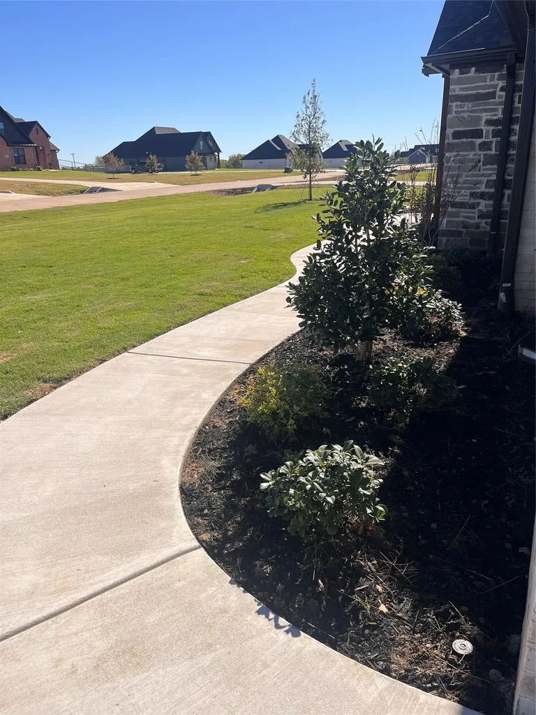 1404 Dixie Estates Way Whitesboro TX 76273