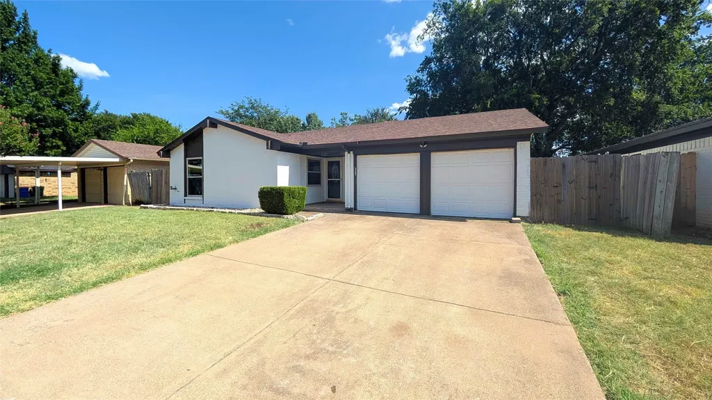 6412 Grasshopper Drive Watauga TX 76148