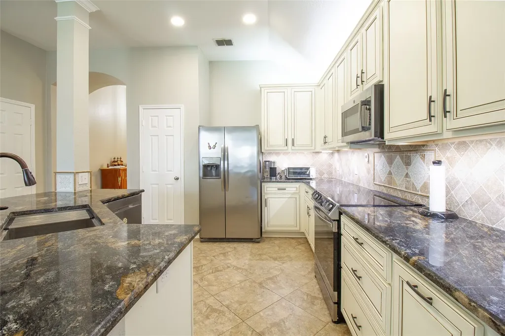 406 Hackberry Drive Fate TX 75087