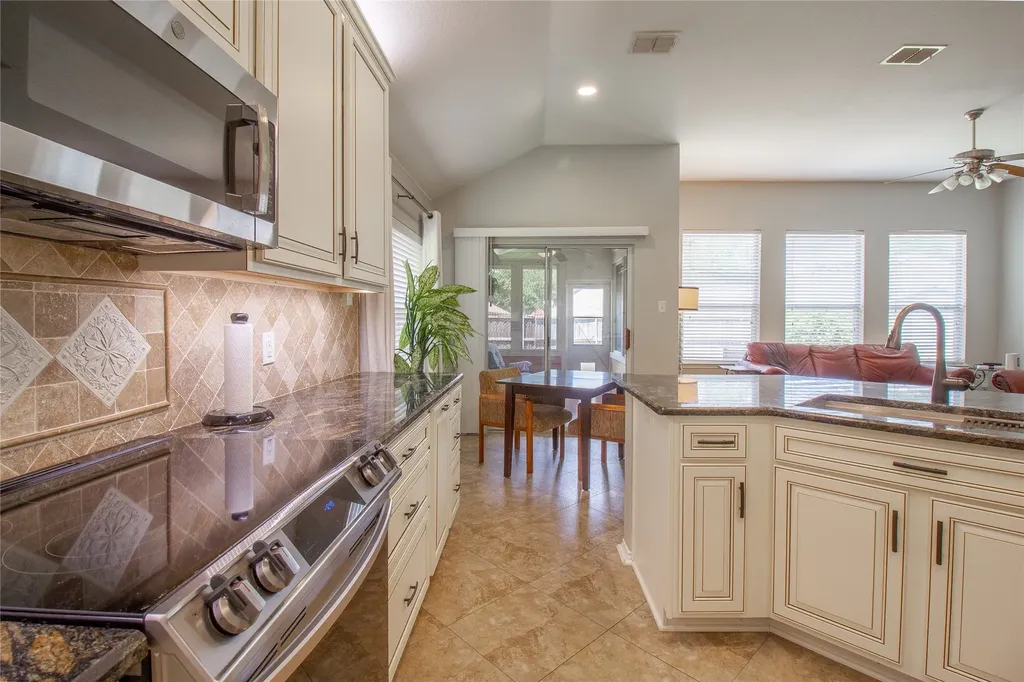 406 Hackberry Drive Fate TX 75087