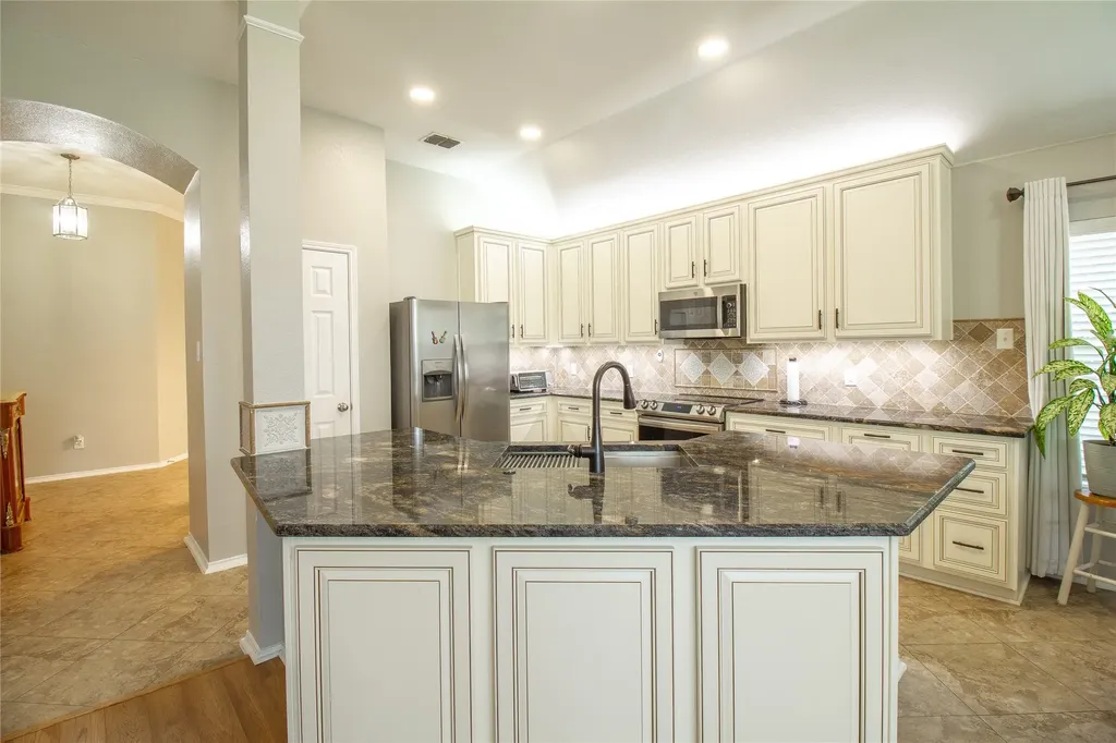 406 Hackberry Drive Fate TX 75087
