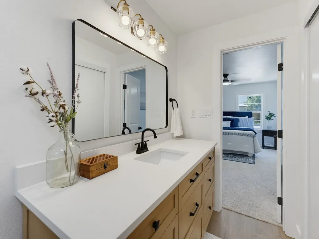 5852 Lyle Street Westworth Village TX 76114