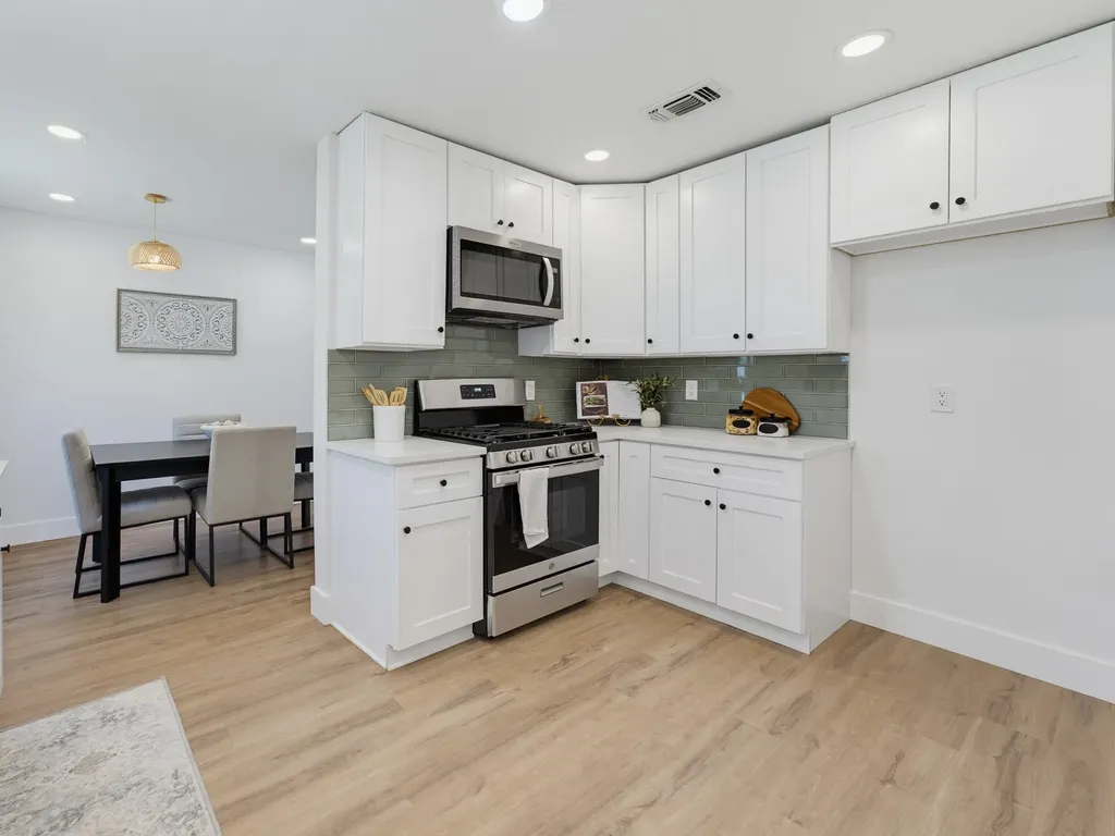 5852 Lyle Street Westworth Village TX 76114