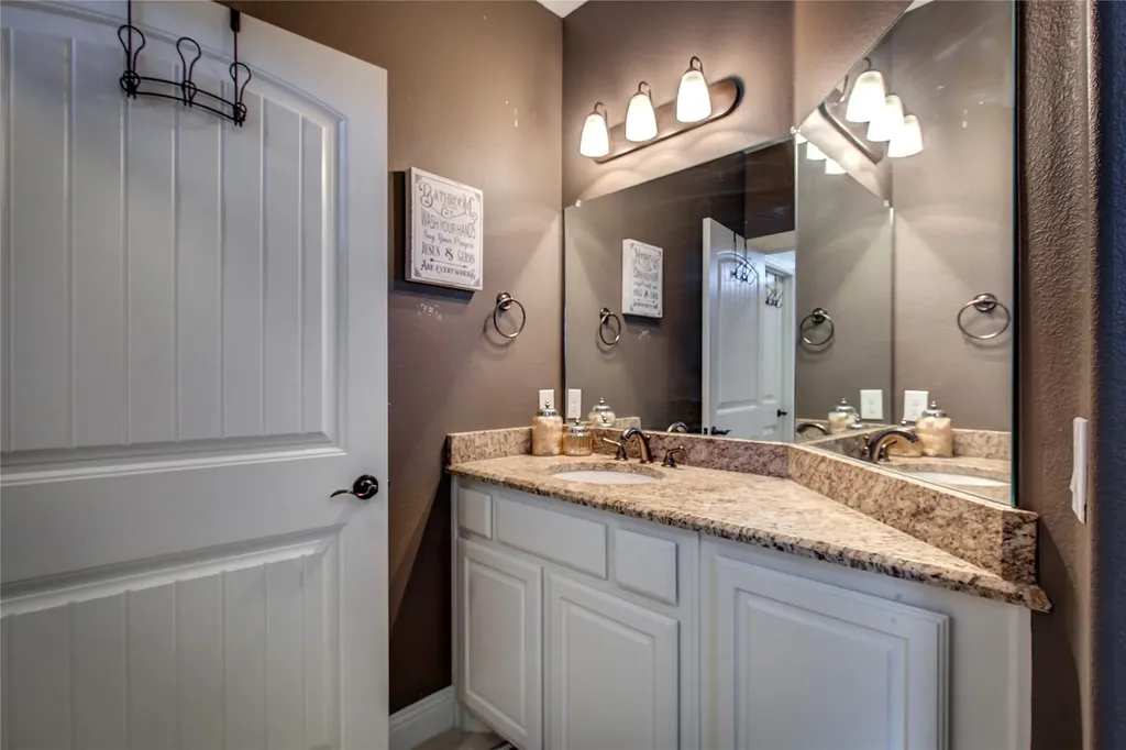 15440 Saddle Ridge Circle Terrell TX 75160