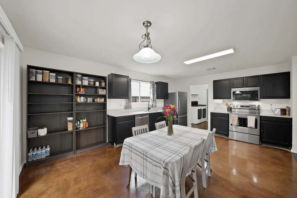 1015 Crow Court Dallas TX 75051