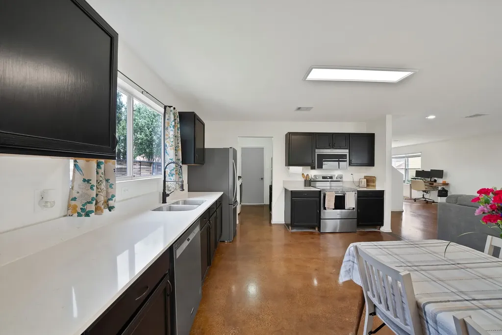 1015 Crow Court Dallas TX 75051