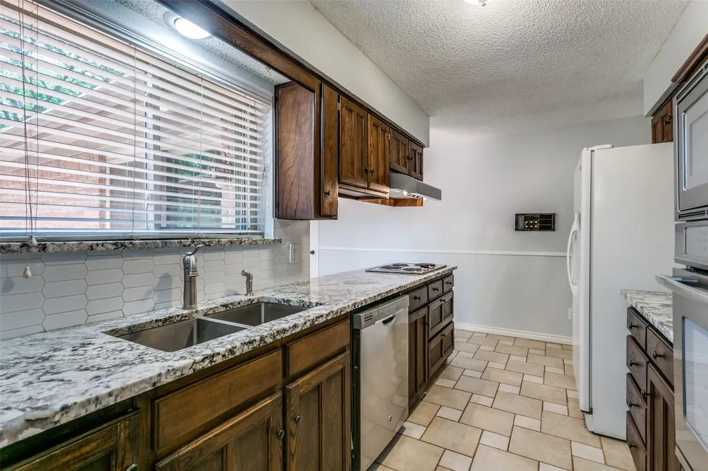 8 Winding Creek Court Trophy Club TX 76262