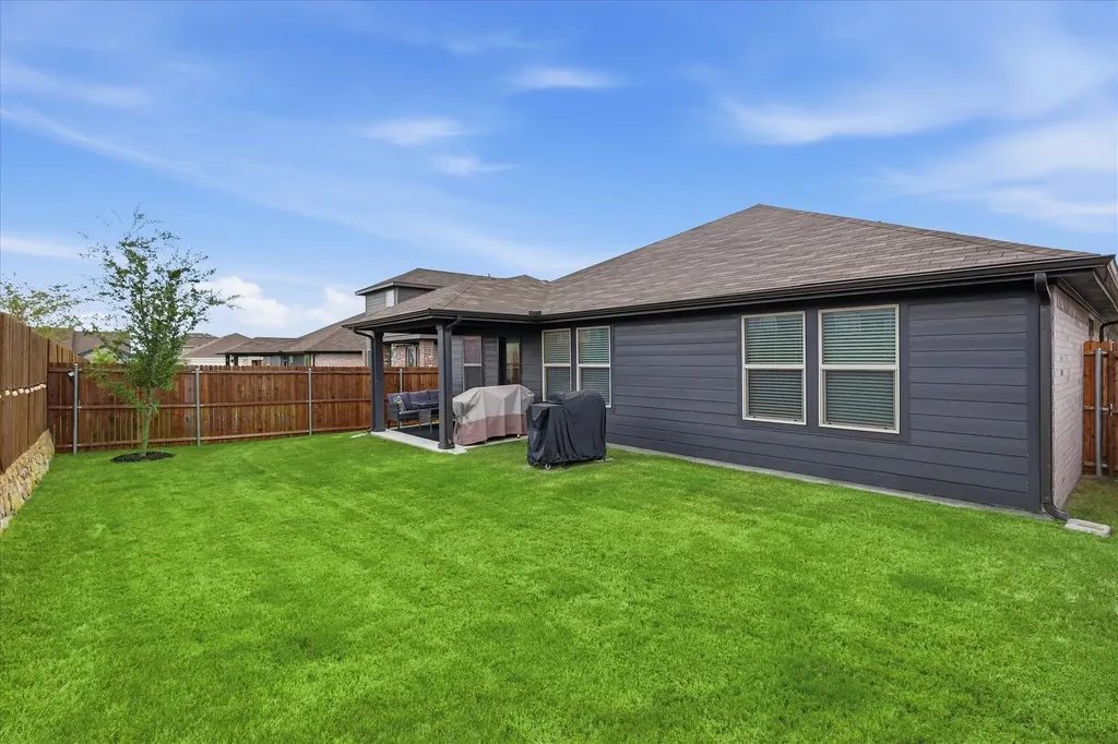 2965 Fox Trail Lane Fort Worth TX 76108