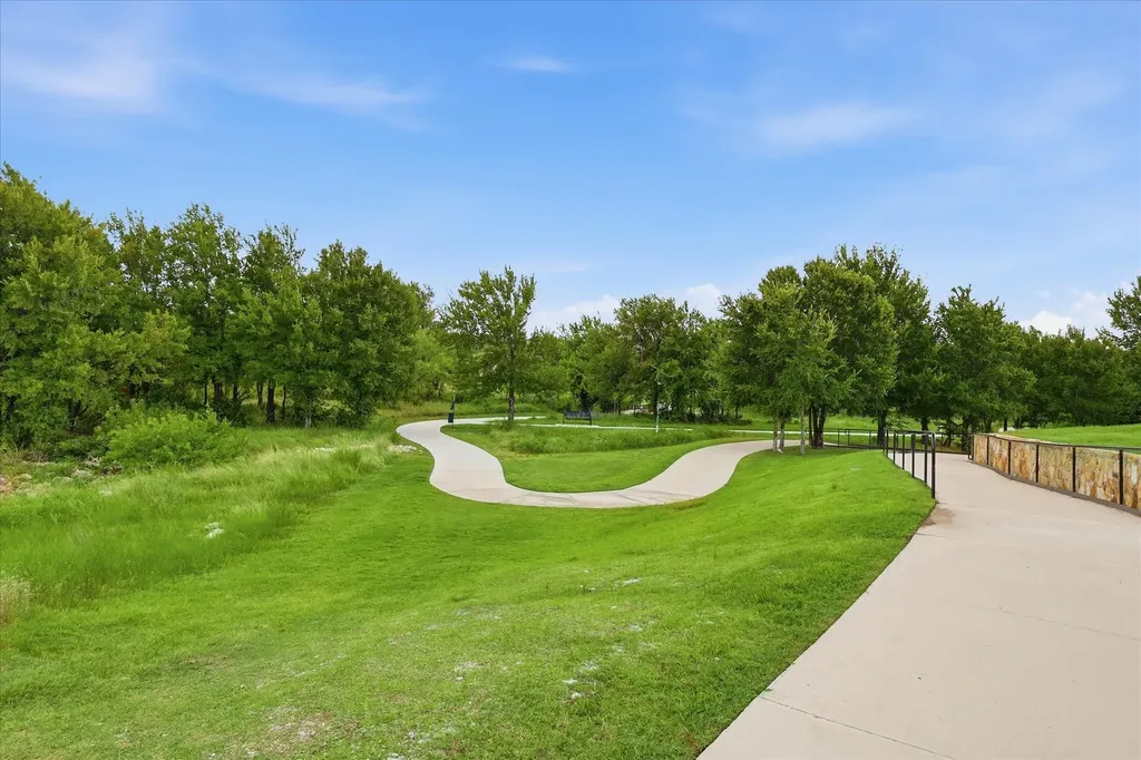 2965 Fox Trail Lane Fort Worth TX 76108