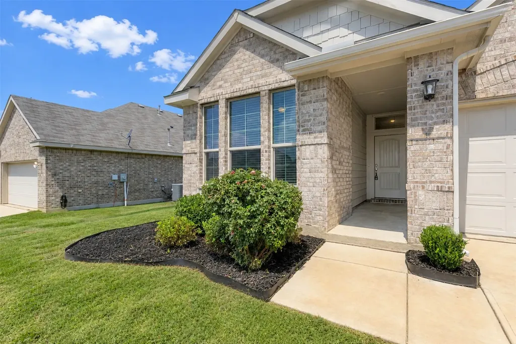 404 Vawter Drive Van Alstyne TX 75495