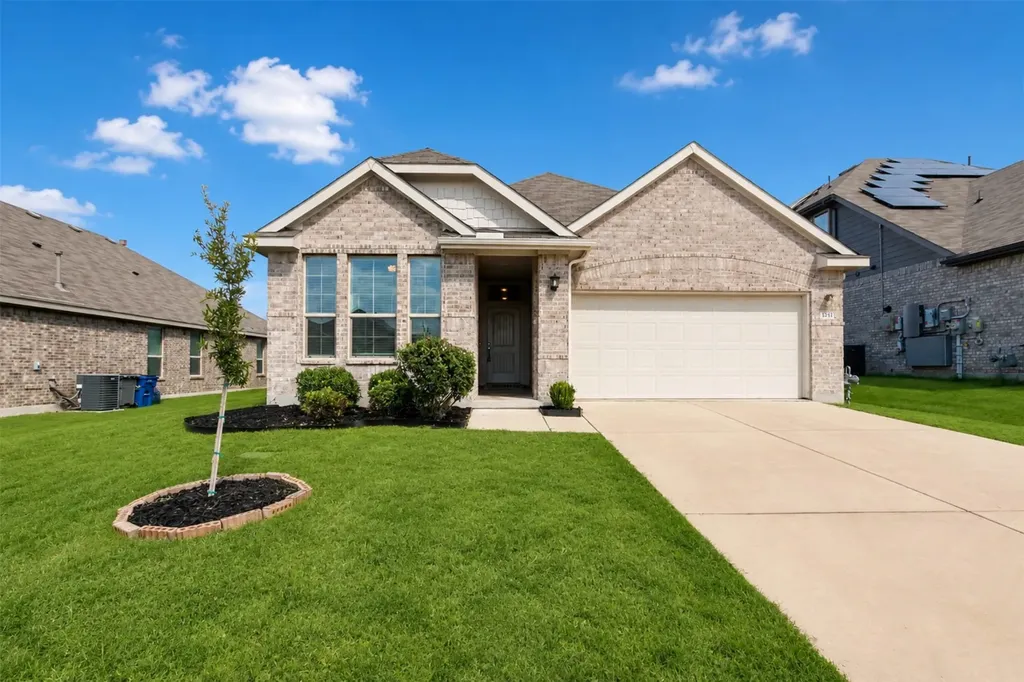 404 Vawter Drive Van Alstyne TX 75495