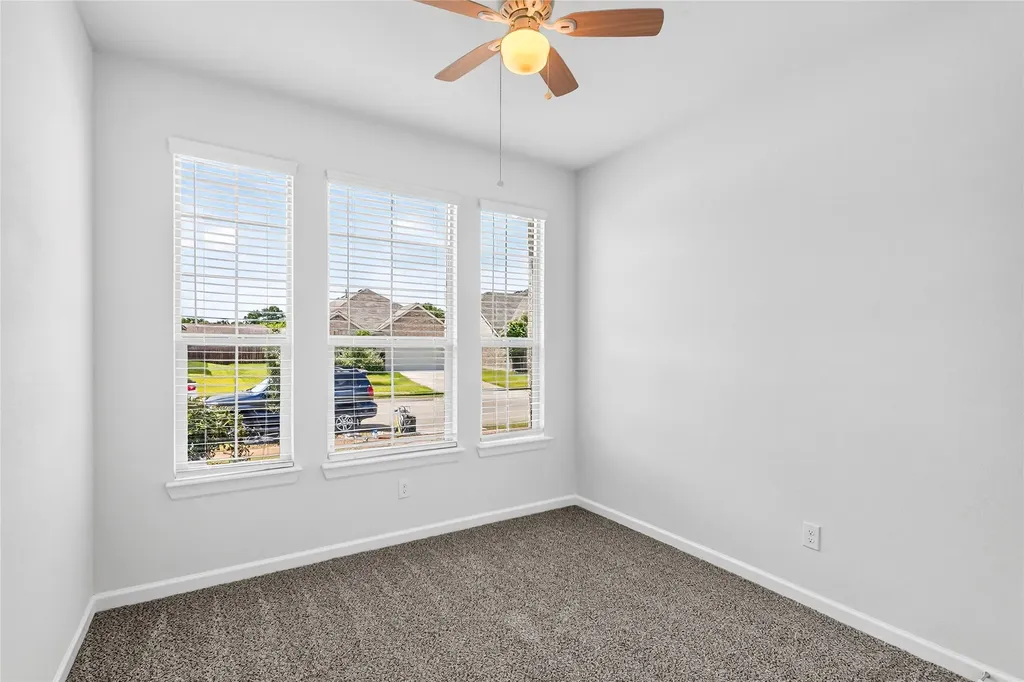 404 Vawter Drive Van Alstyne TX 75495