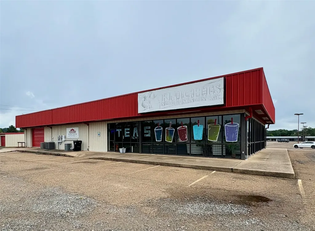 605 S Arkansas Street Springhill LA 71075