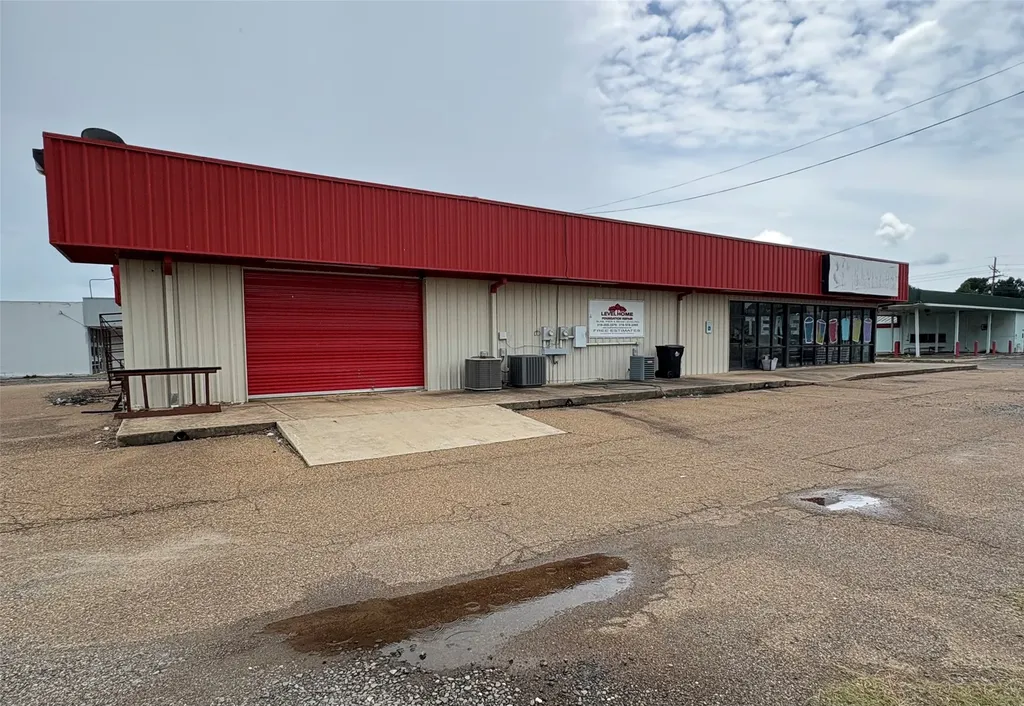 605 S Arkansas Street Springhill LA 71075