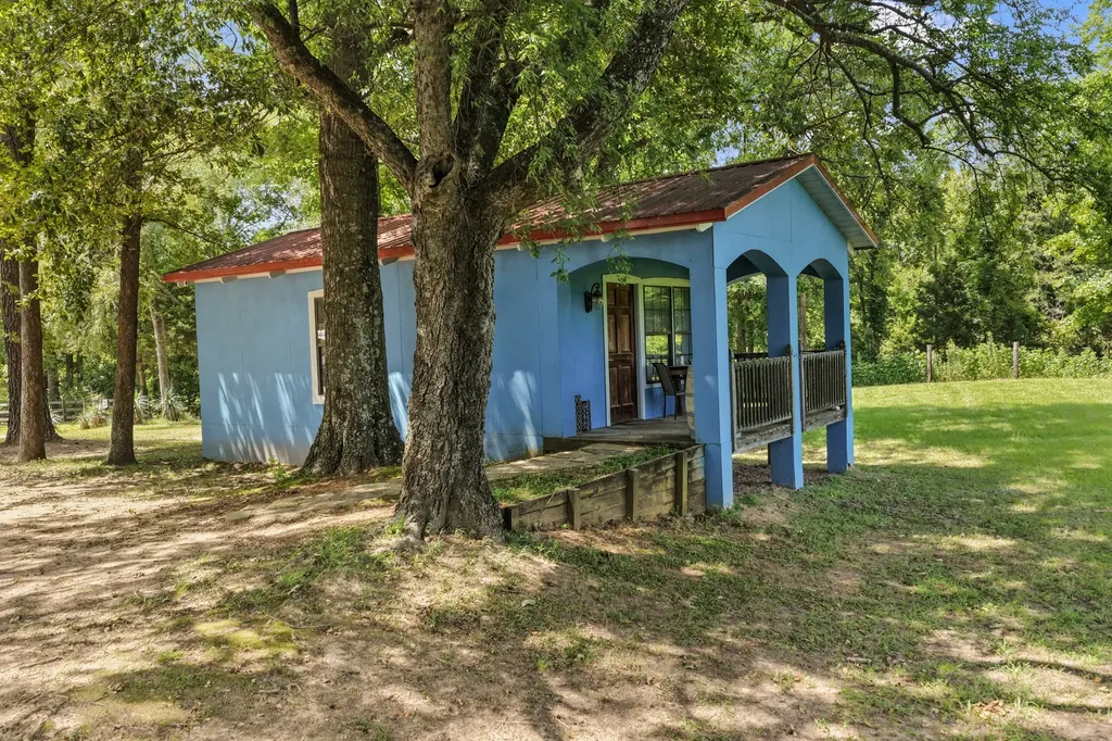 658 County Road 1334 Pittsburg TX 75686
