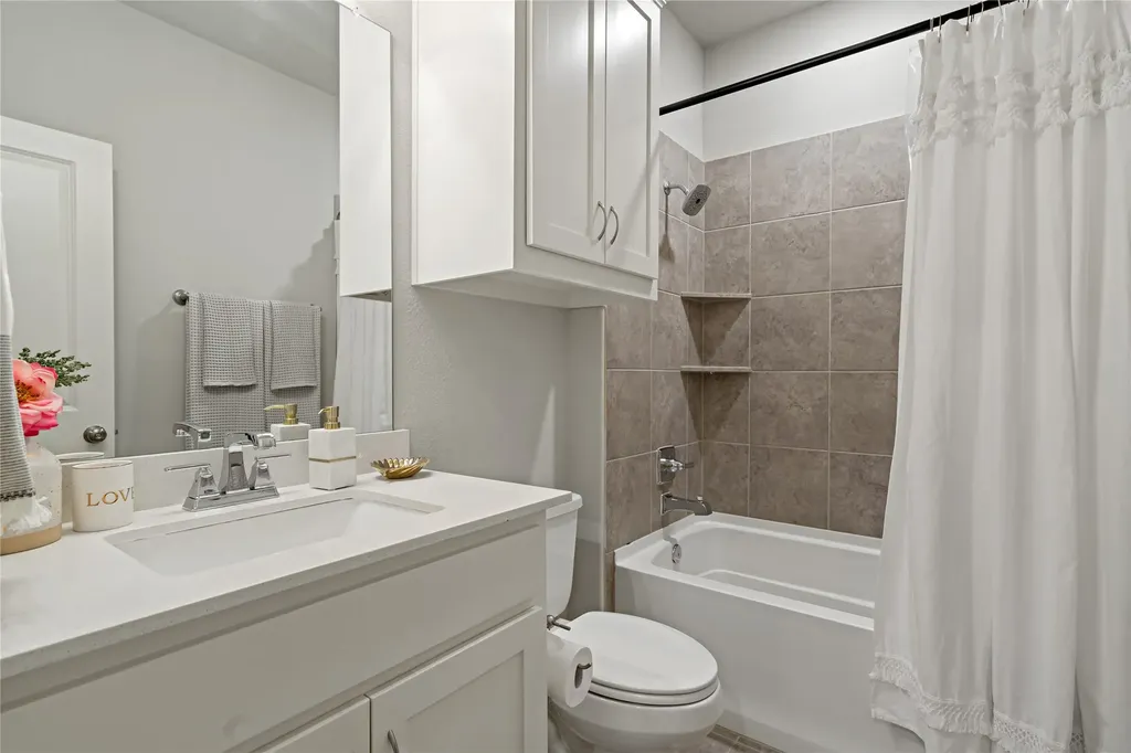 2749 Starburst Little Elm TX 75068