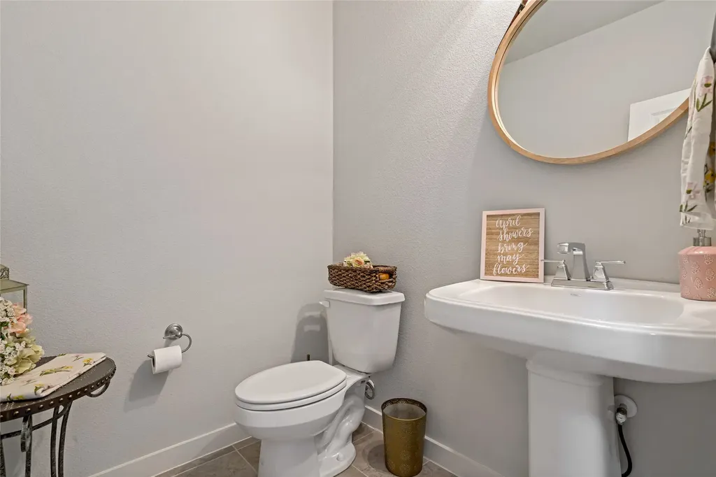 2749 Starburst Little Elm TX 75068