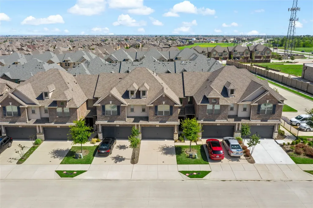 2749 Starburst Little Elm TX 75068