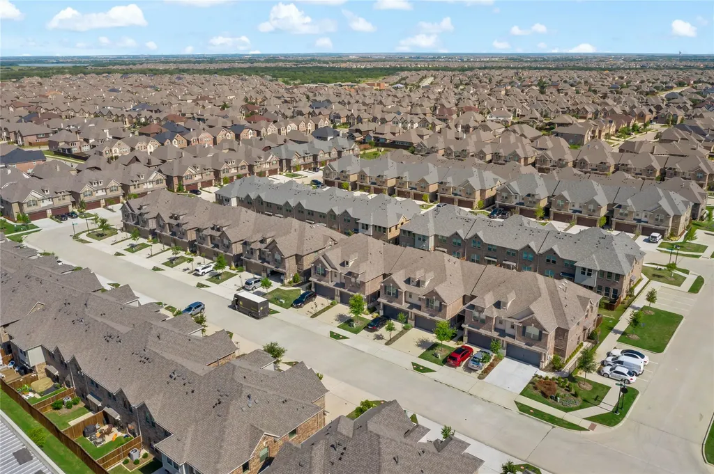 2749 Starburst Little Elm TX 75068